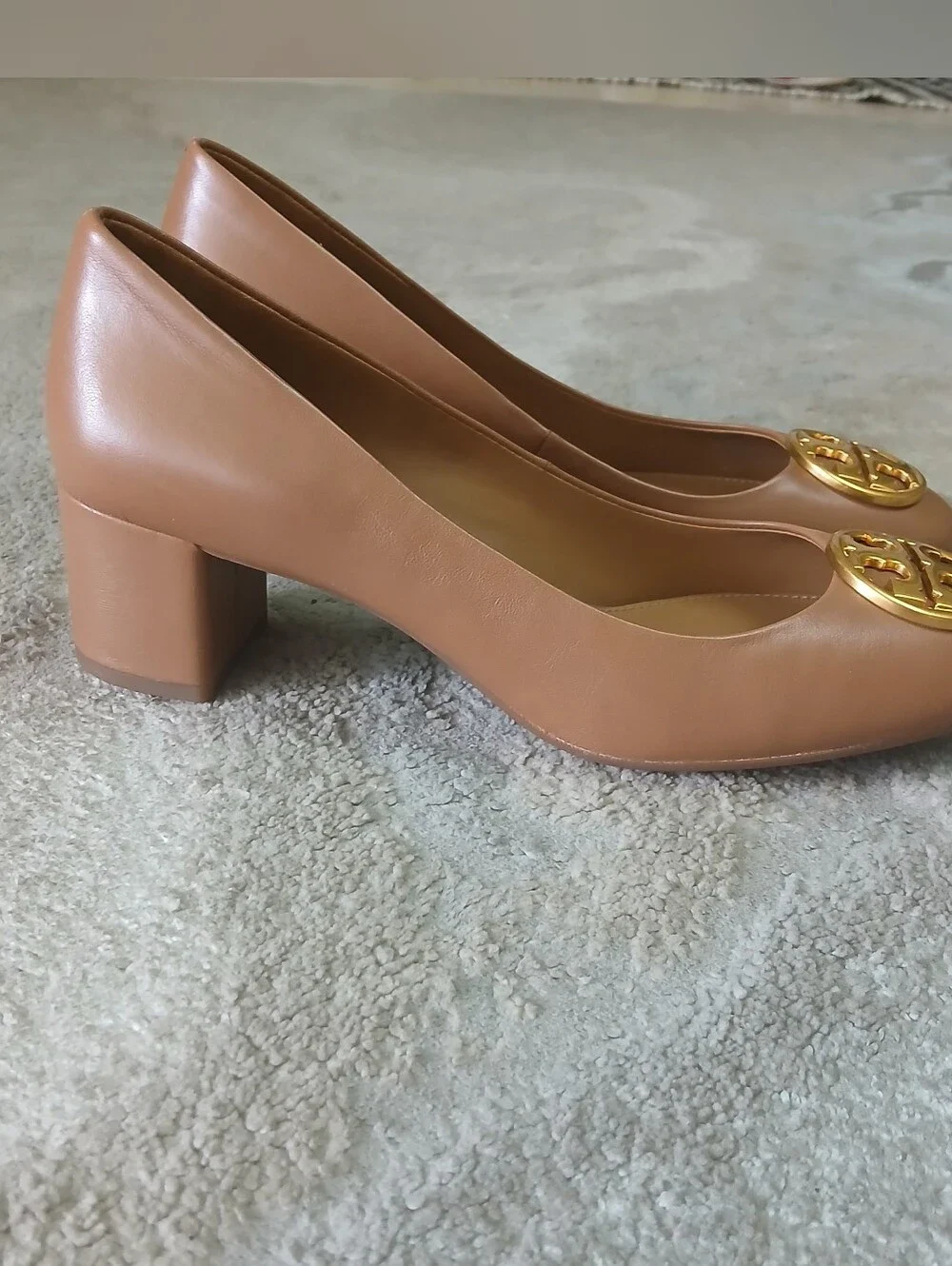 Tory Burch Chelsea Leather Block Heel Pumps with Gold Logo